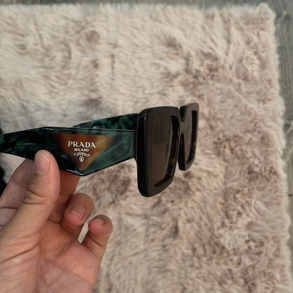 Prada Tortoise Shell Brown Sunglasses - Picture 6 of 9